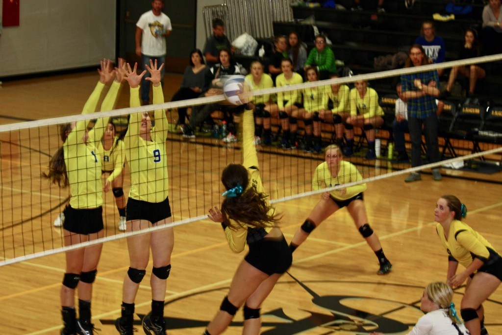 South Umpqua freshman Shalyn Gray gets an attack past the Siuslaw front line. 